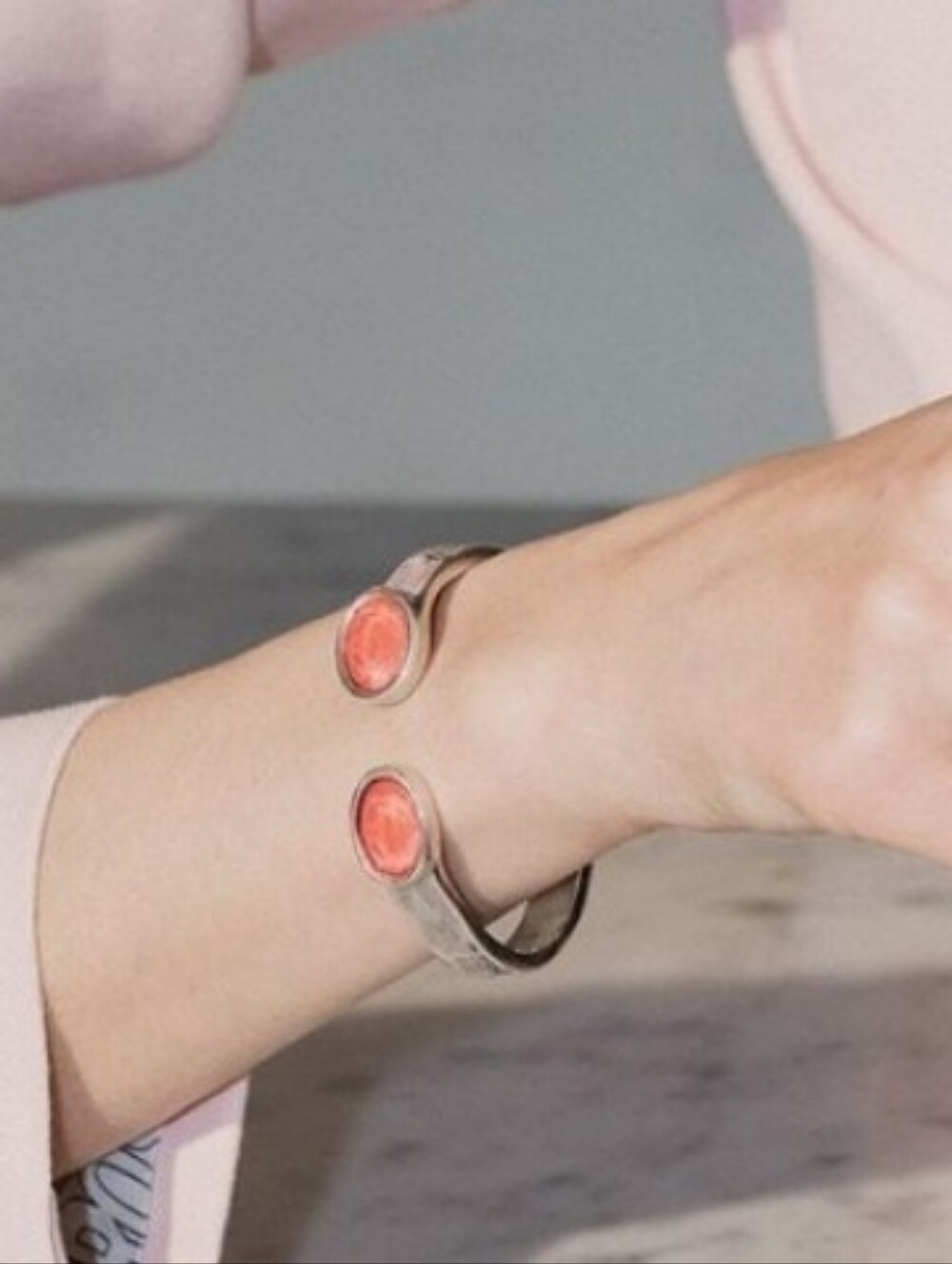 UNO DE 50 ORION Silver Cuff Bracelet with Coral Stone SWAROVSKI Y2K CLASSY